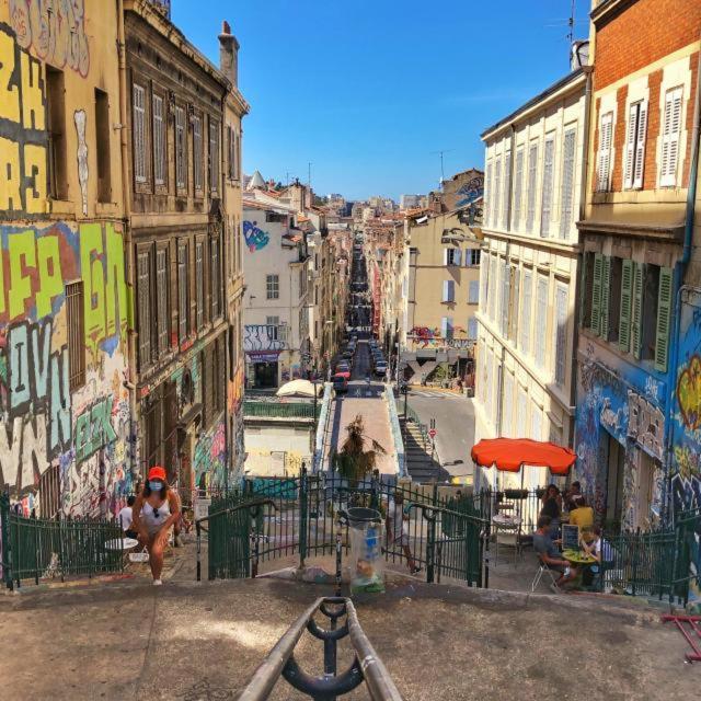 Quartier Des Createurs "La Plaine Cours Julien" Chambre Privee Dans Appartement Menage Frequent Des Parties Commune Marseille Exterior photo